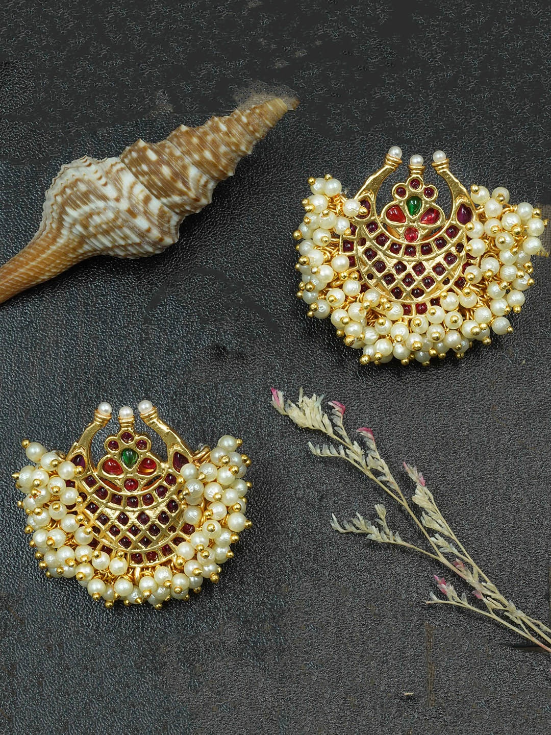 

GRIIHAM Gold Plated Contemporary Beaded Studs Earrings