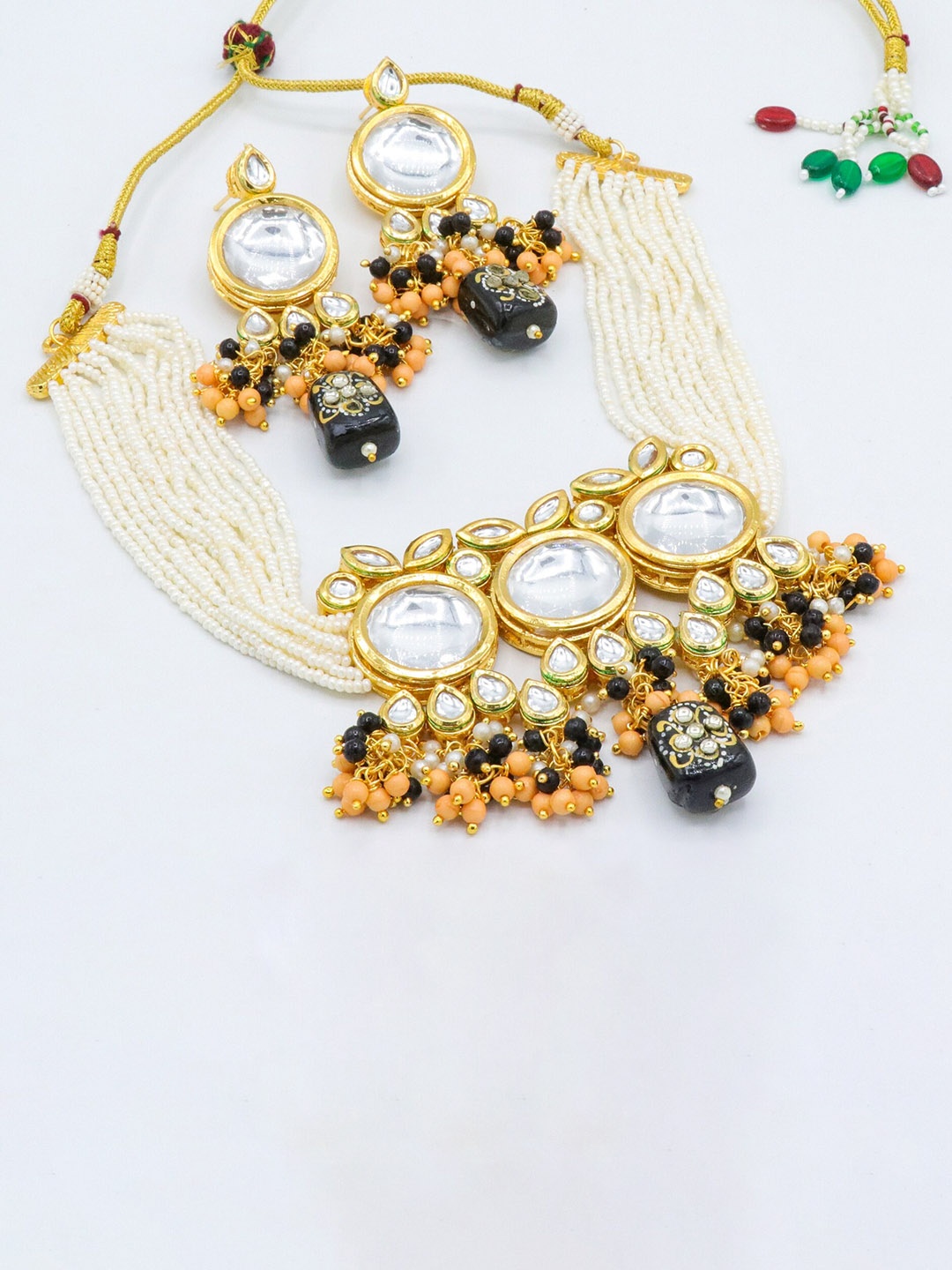 

AASHISH IMITATION Gold-Plated Kundan-Studded & Beaded Jewellery Set