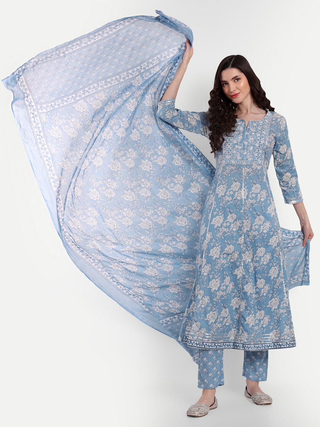 

SINGNI Floral Printed Notched Neck Pure Cotton Kurta With Trousers & Dupatta, Blue