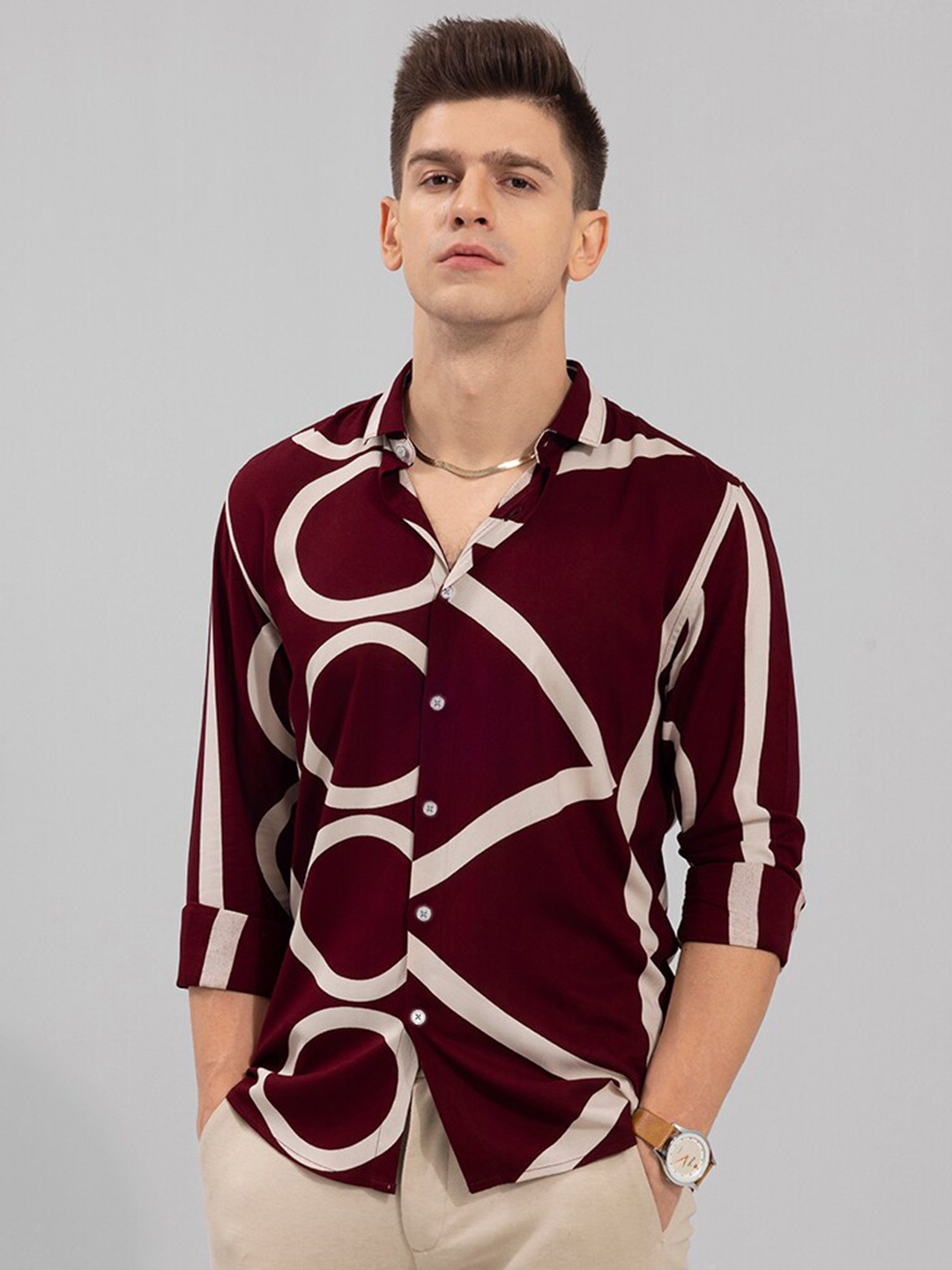 

Snitch Maroon Classic Slim Fit Abstract Printed Casual Shirt