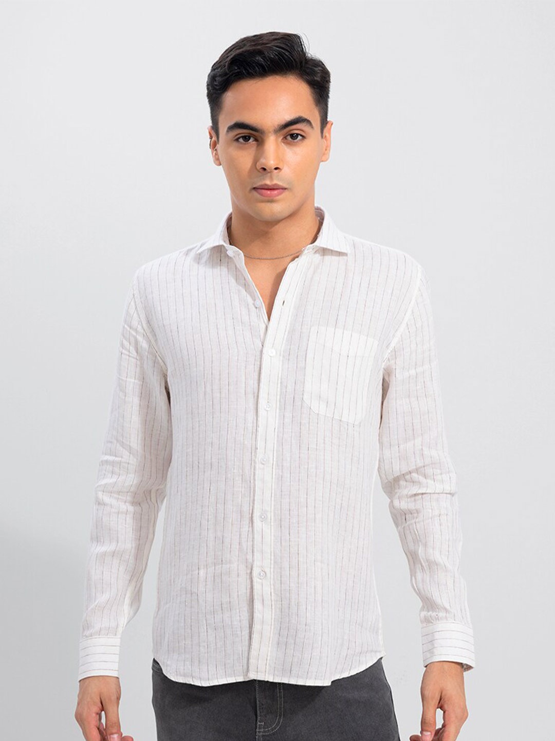 

Snitch White Classic Slim Fit Opaque Striped Casual Shirt