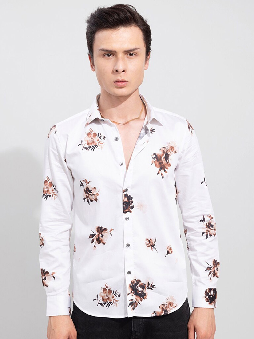

Snitch White Classic Slim Fit Floral Opaque Printed Casual Shirt
