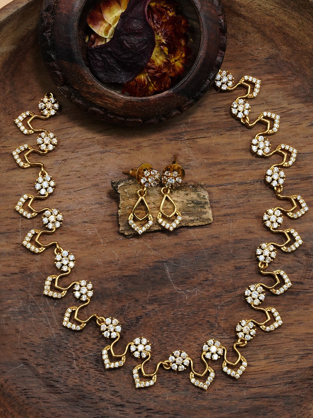 

GRIIHAM Gold-Plated AD-Studded Jewellery Set