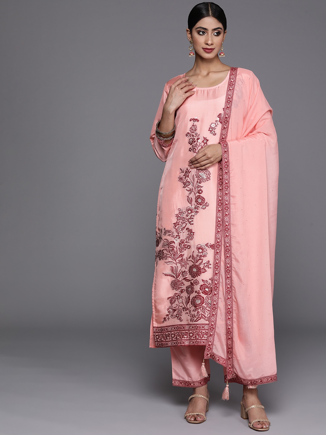 

Libas Floral Regular Kurta With Trousers & Dupatta, Peach