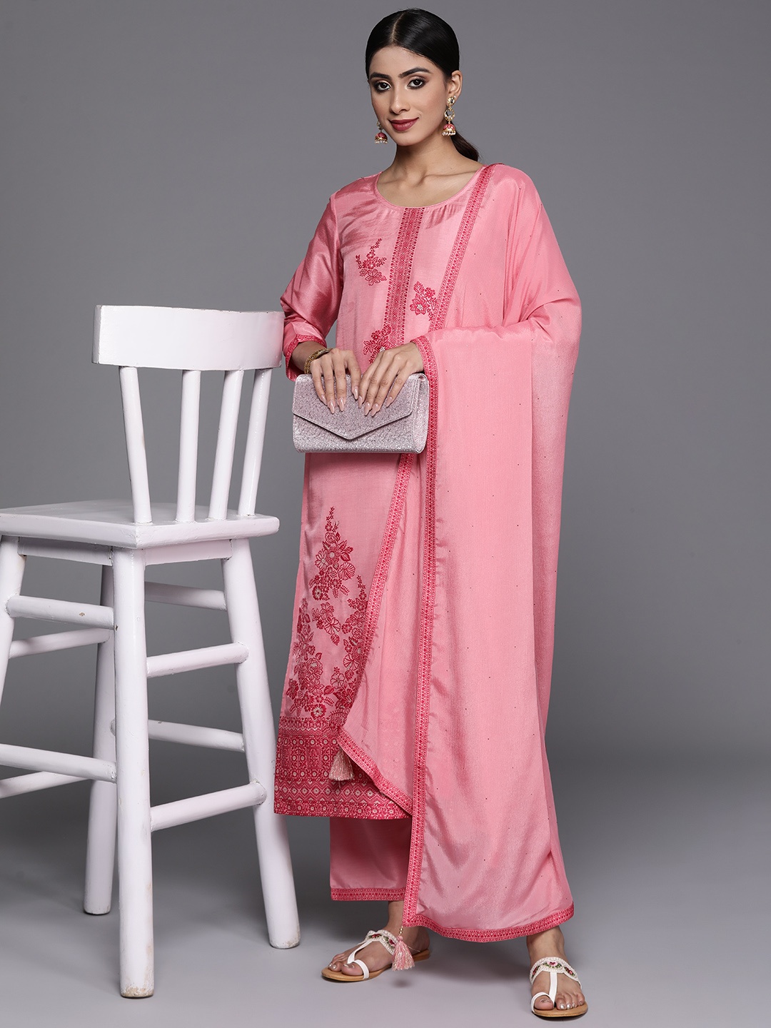 

Libas Floral Regular Kurta With Trousers & Dupatta, Pink