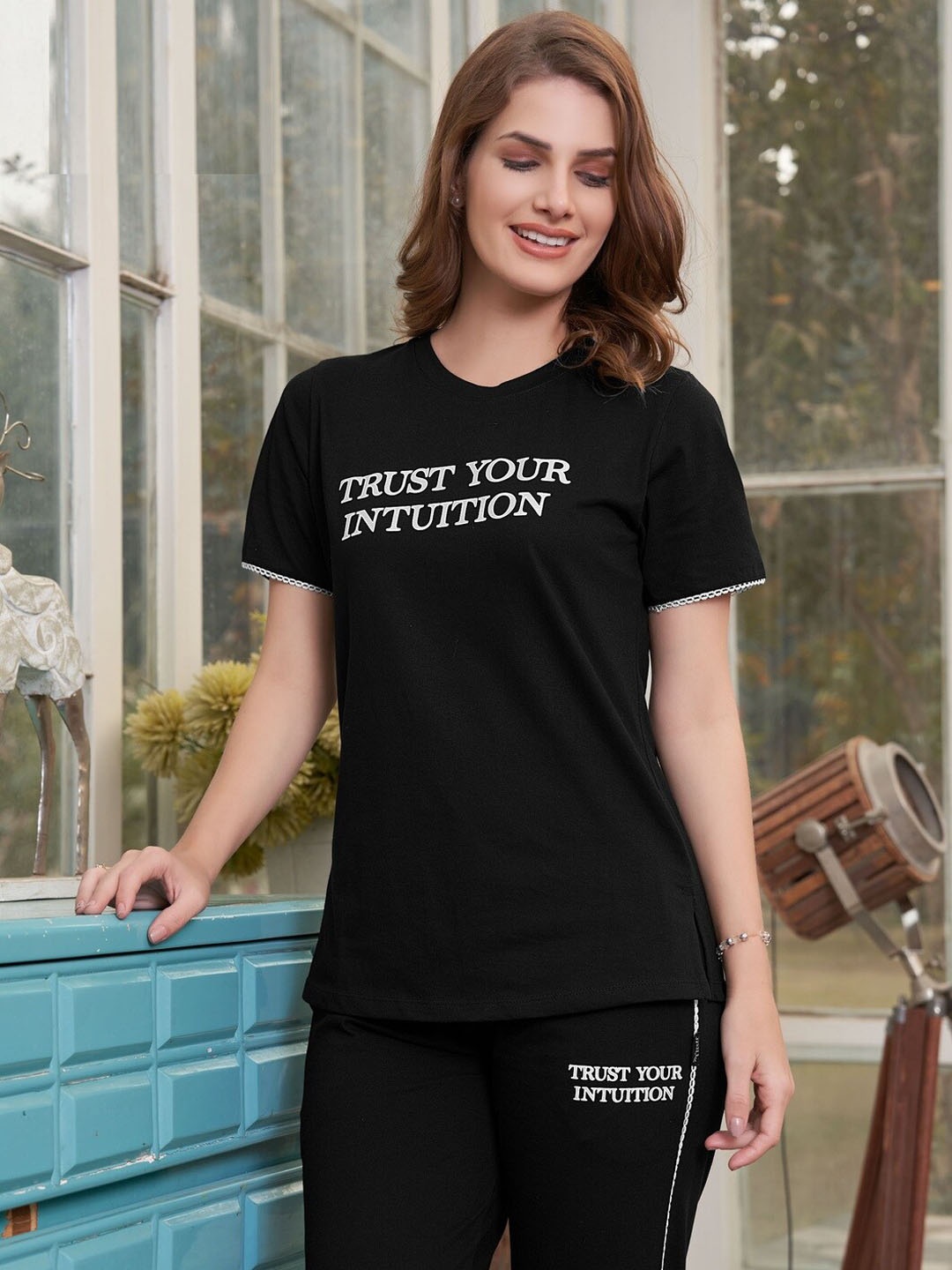 

TITTLI Typography Printed Night Suit, Black