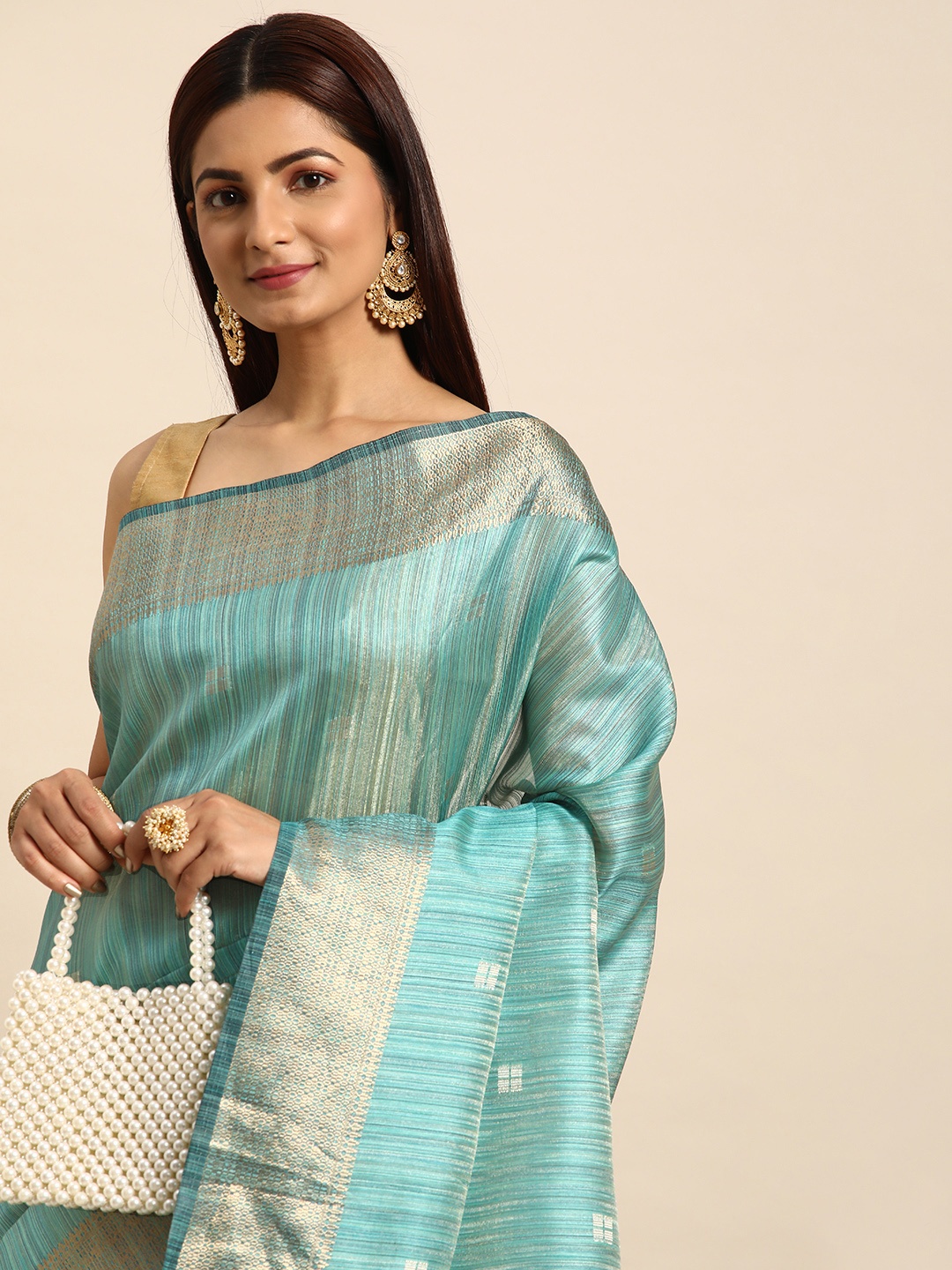 

VISHNU WEAVES Striped Zari Linen Blend Baluchari Saree, Turquoise blue