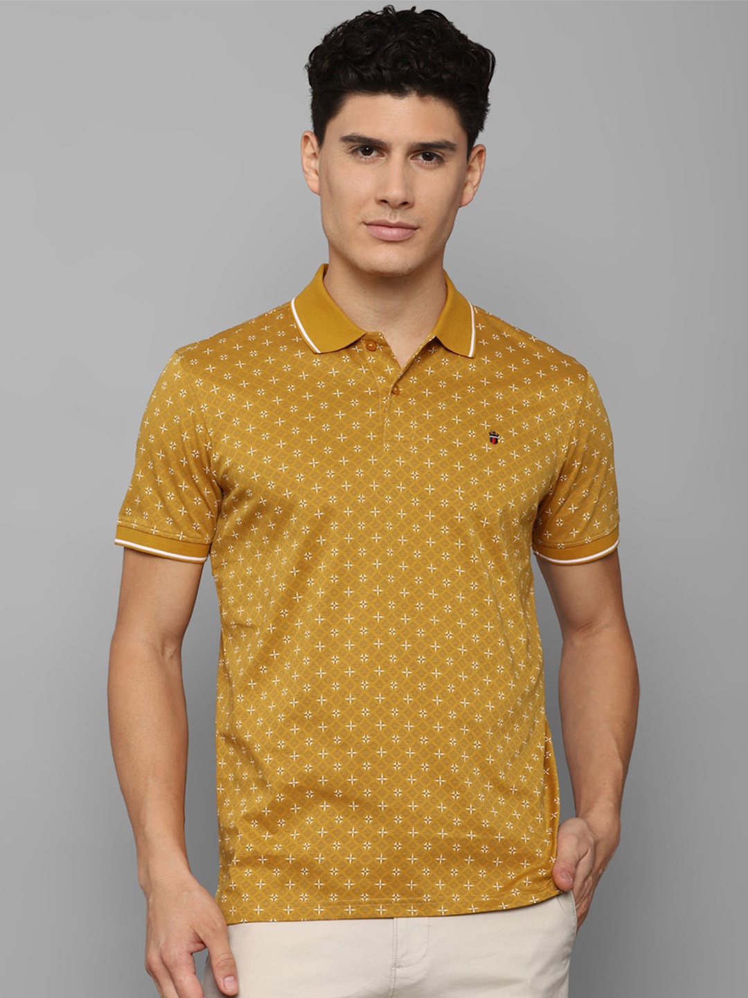 

Louis Philippe Sport Conversational Printed Polo Collar Slim Fit Pure Cotton T-shirt, Yellow