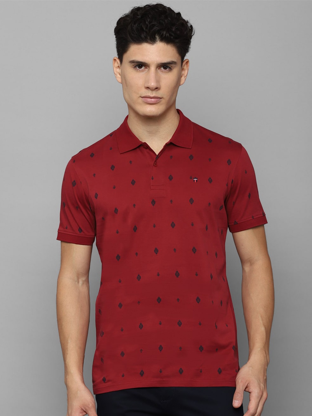 

Louis Philippe Sport Conversational Printed Polo Collar Slim Fit Pure Cotton T-shirt, Maroon