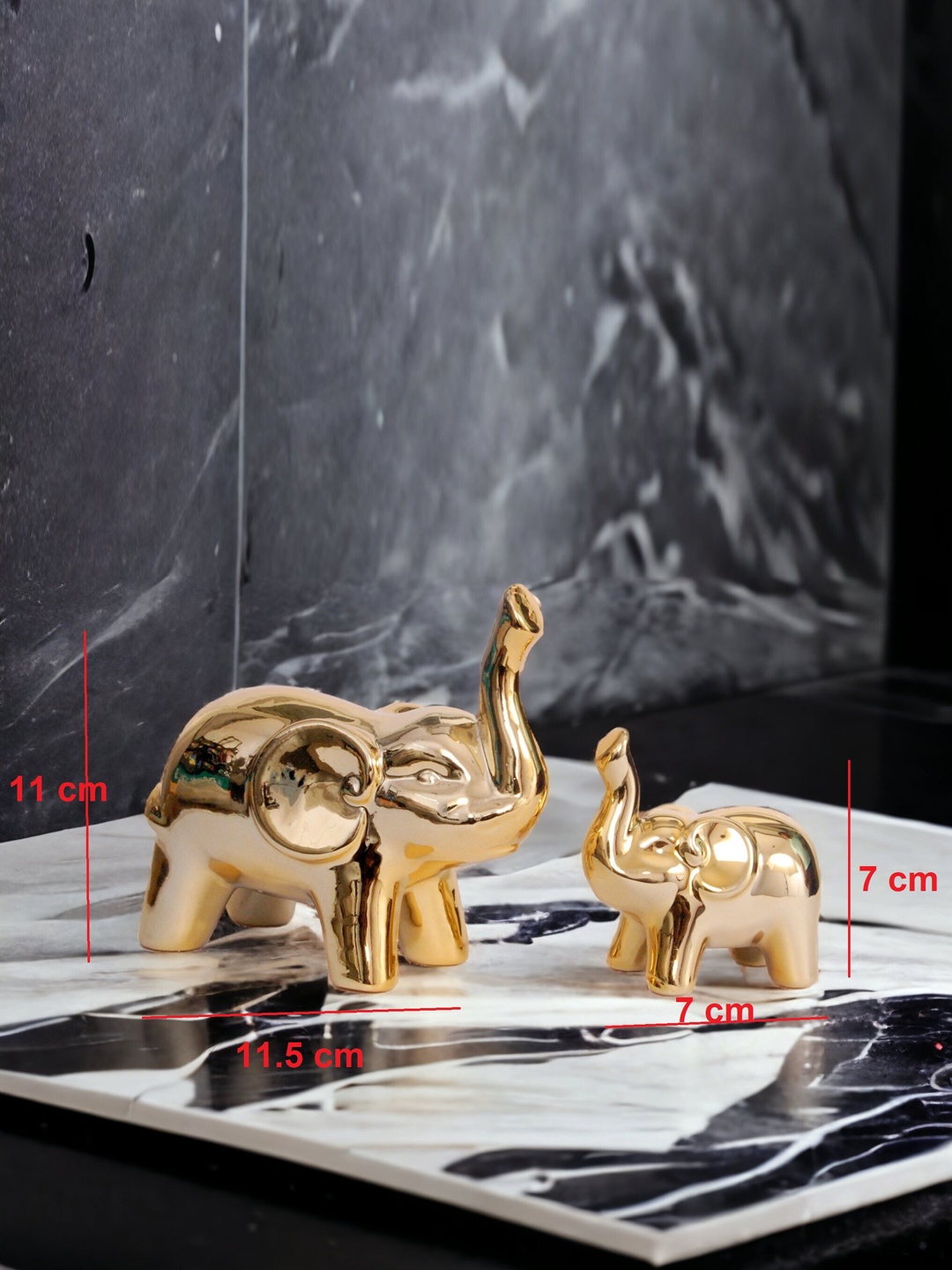 

CHOCOZONE Gold-Toned 2 Pieces Ceramic Mother & Baby Elephant Showpieces
