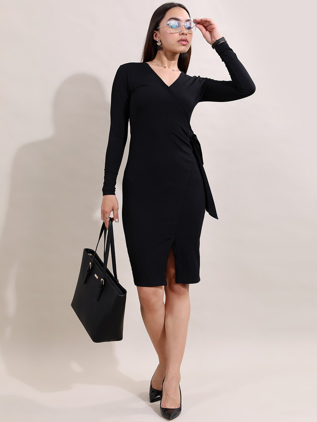 

Tokyo Talkies Black V-Neck Knee Length Wrap Dress