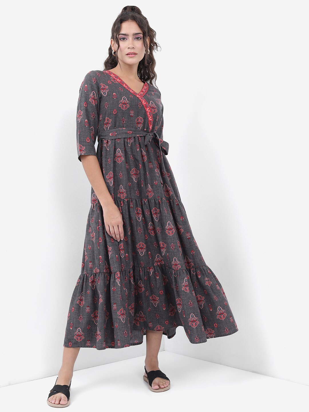 

Vishudh Charcoal Ethnic Motif Printed Tiered Fit & Flare Midi Ethnic Dress