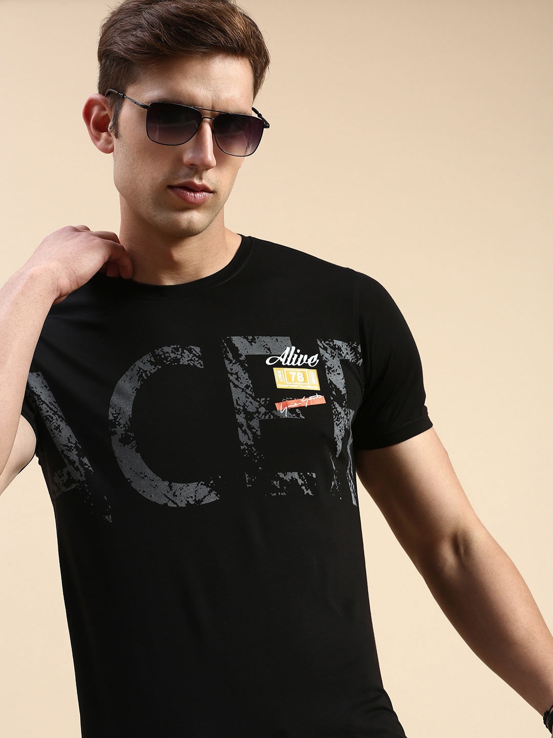 

SHOWOFF Typography Printed Slim Fit T-shirt, Black