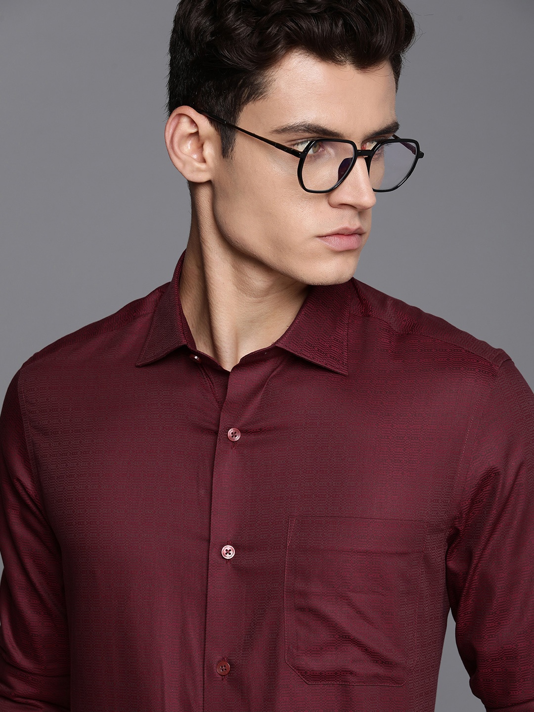 

Louis Philippe Men Pure Cotton Printed Classic Fit Formal Shirt, Maroon