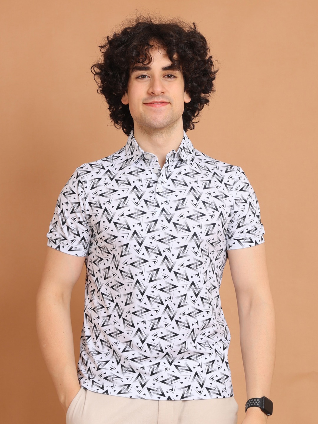 

berry blues Geometric Printed Cotton Polo T-shirt, Off white