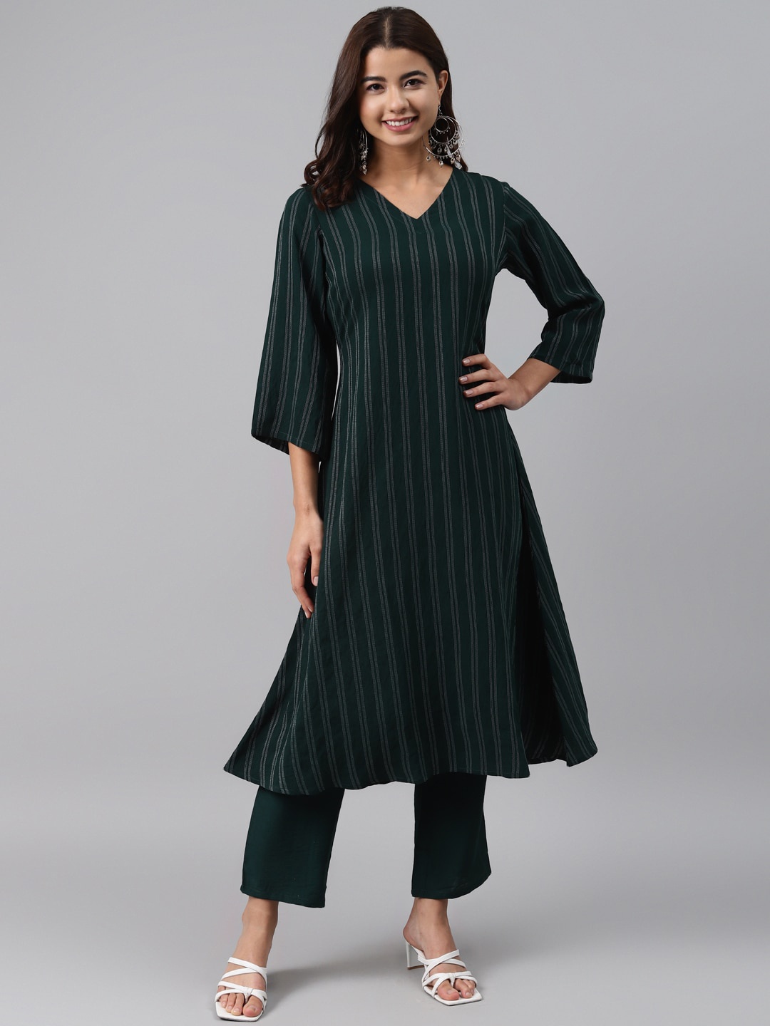 

GERUA Striped V-Neck A-LineKurta with Trousers, Green