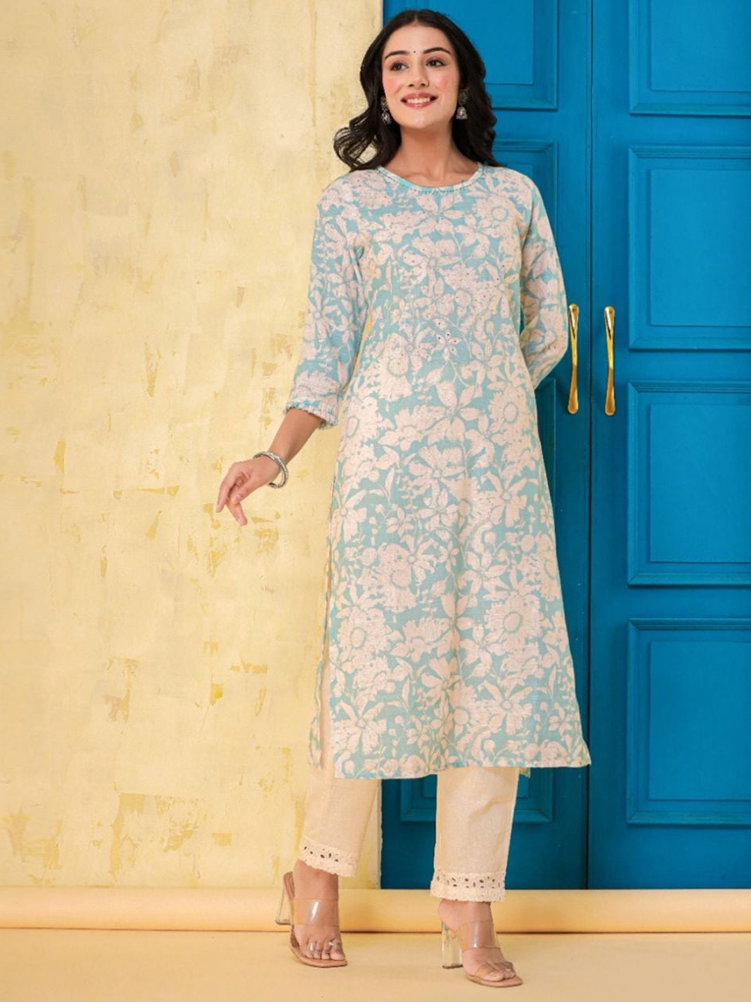 

ZARI Floral Printed Sequinned Kurta with Trousers, Turquoise blue