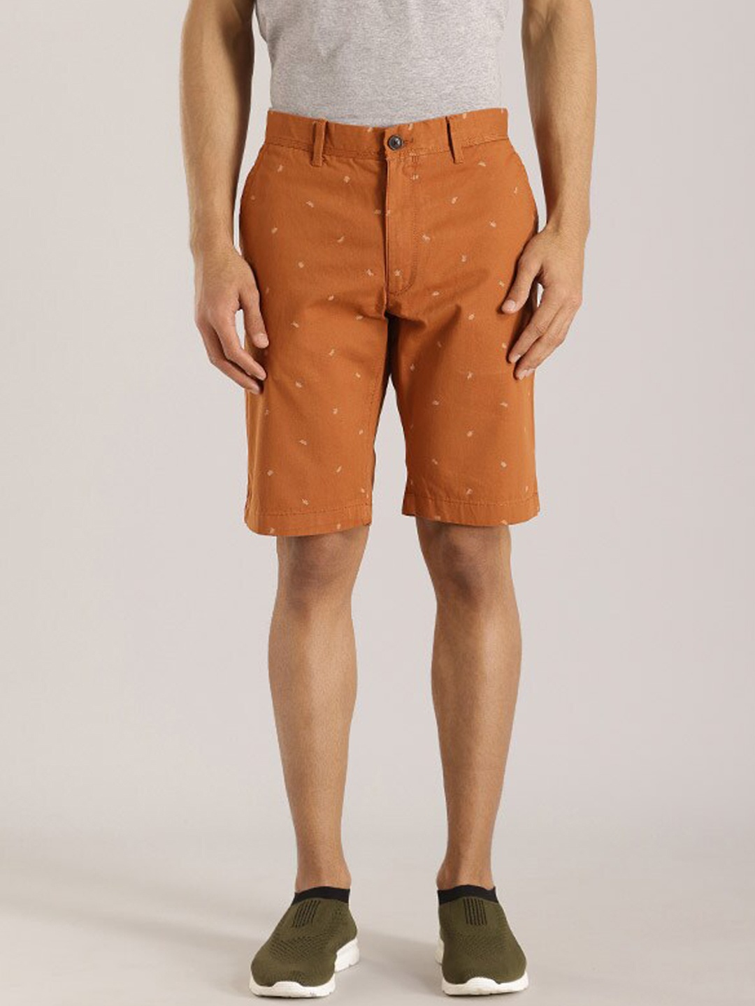 

Indian Terrain Men Mid-Rise Slim Fit Conversational Printed Casual Pure Cotton Shorts, Rust