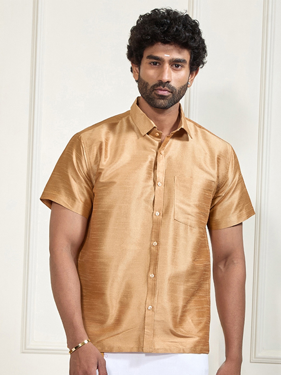 

VASTRAMAY Premium Spread Collar Casual Shirt, Rose gold