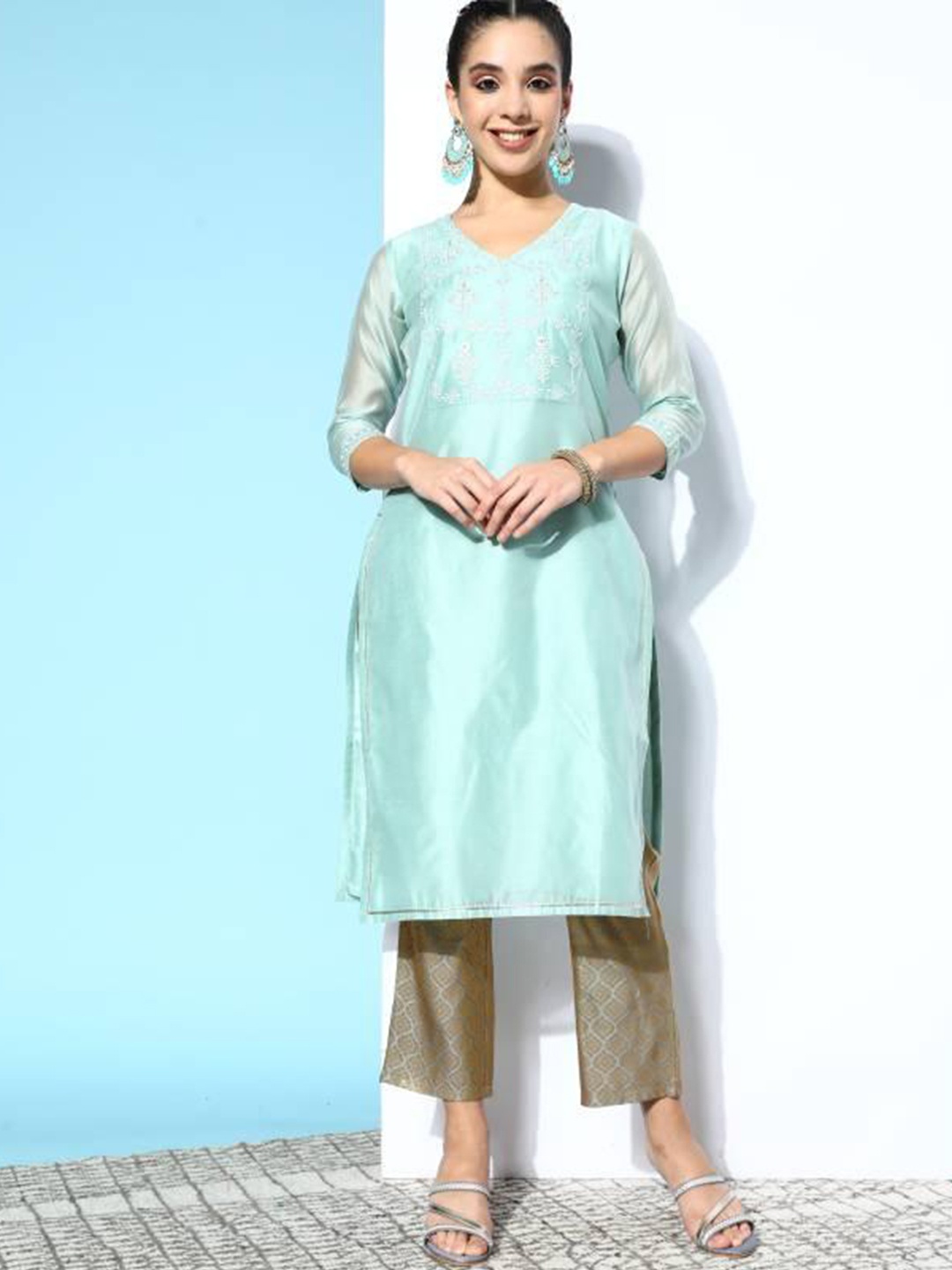 

Libas Blue Floral Embroidered Mirror Work Chanderi Cotton Kurta