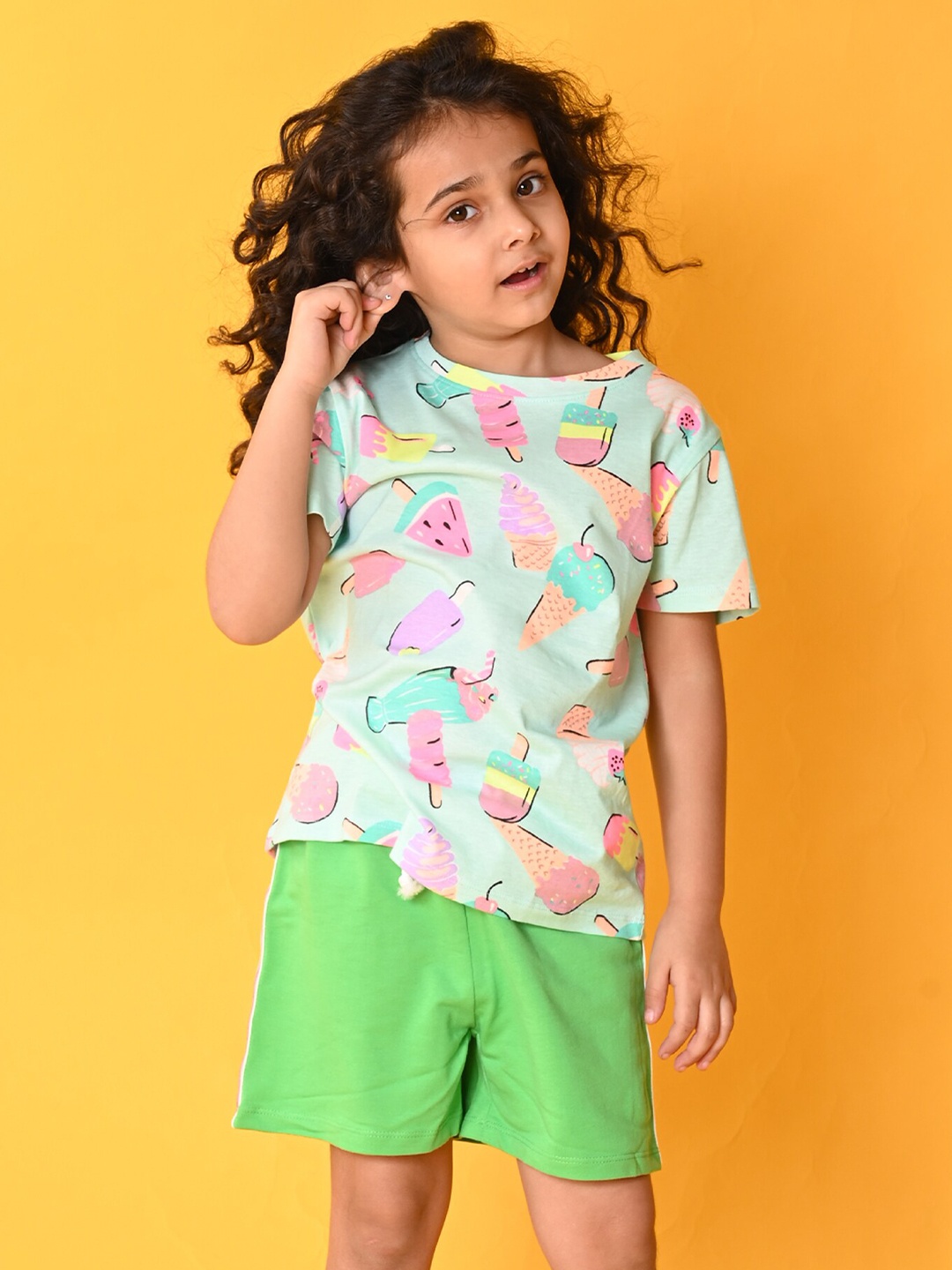 

Anthrilo Girls Printed T-shirt with Shorts, Sea green