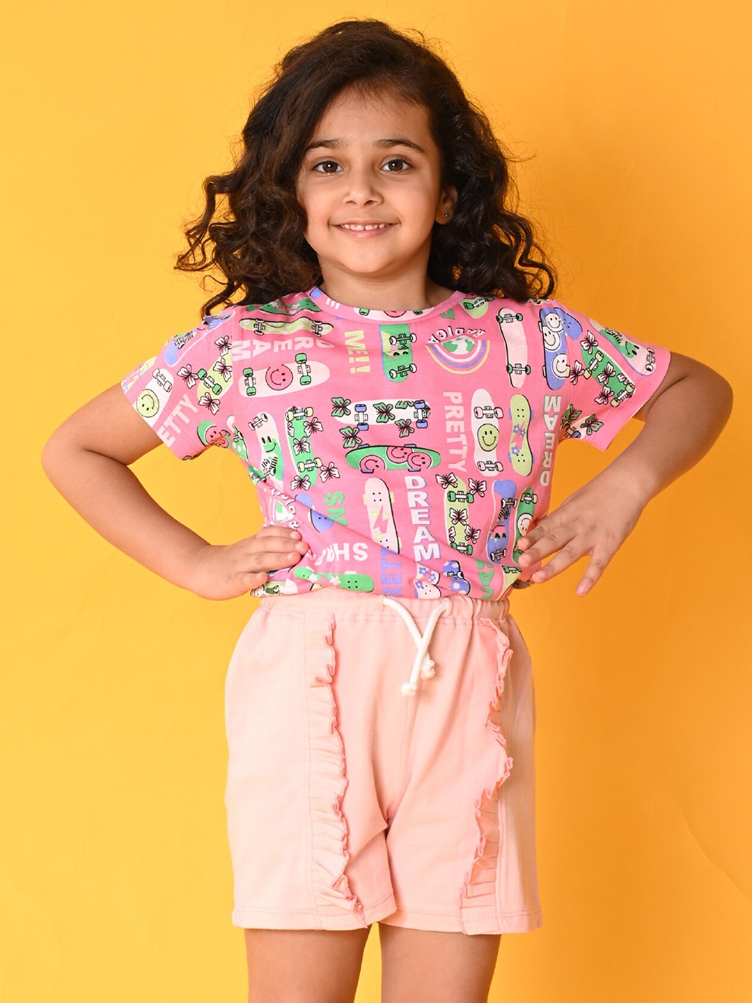 

Anthrilo Girls Printed T-shirt with Shorts, Pink