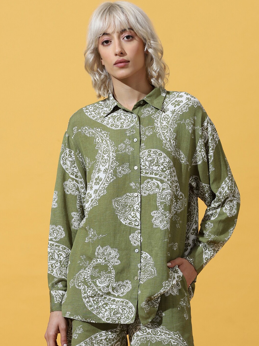 

ONLY Women Paisley Printed Casual Shirt, Green