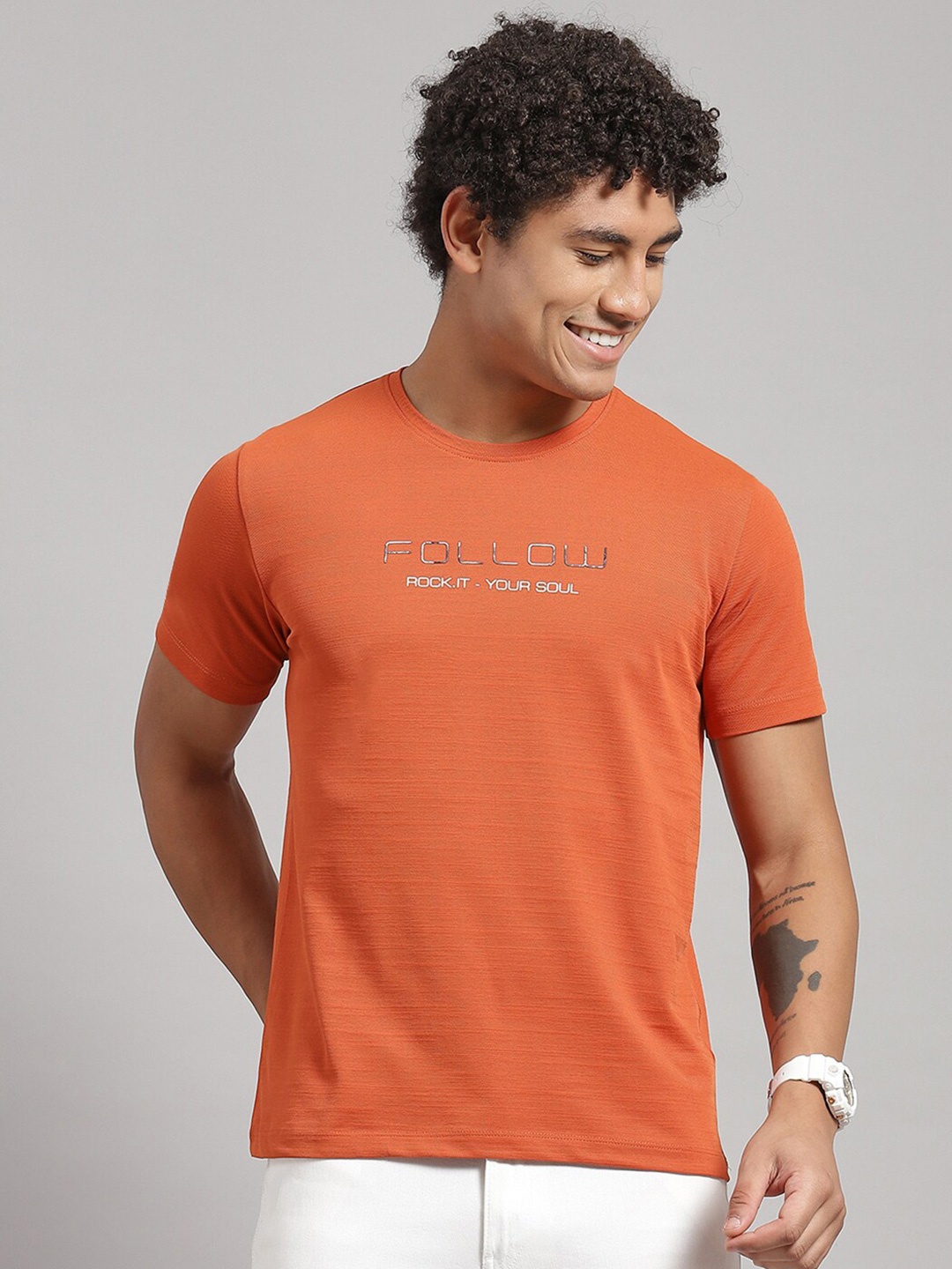 rock.it Typography Printed Slim Fit T-shirt, Rust