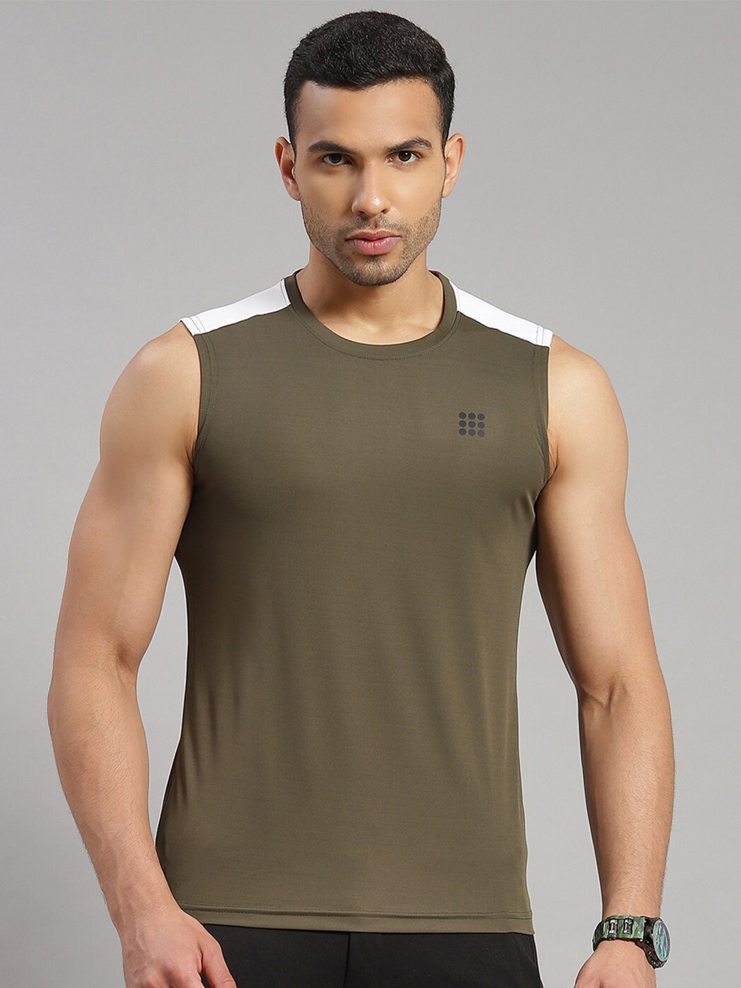 

rock.it Colourblocked Regular Fit Sports T-shirt, Olive