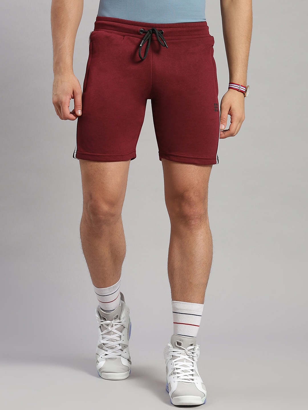 

rock.it Men Mid Rise Slim Fit Cotton Sports Shorts, Maroon