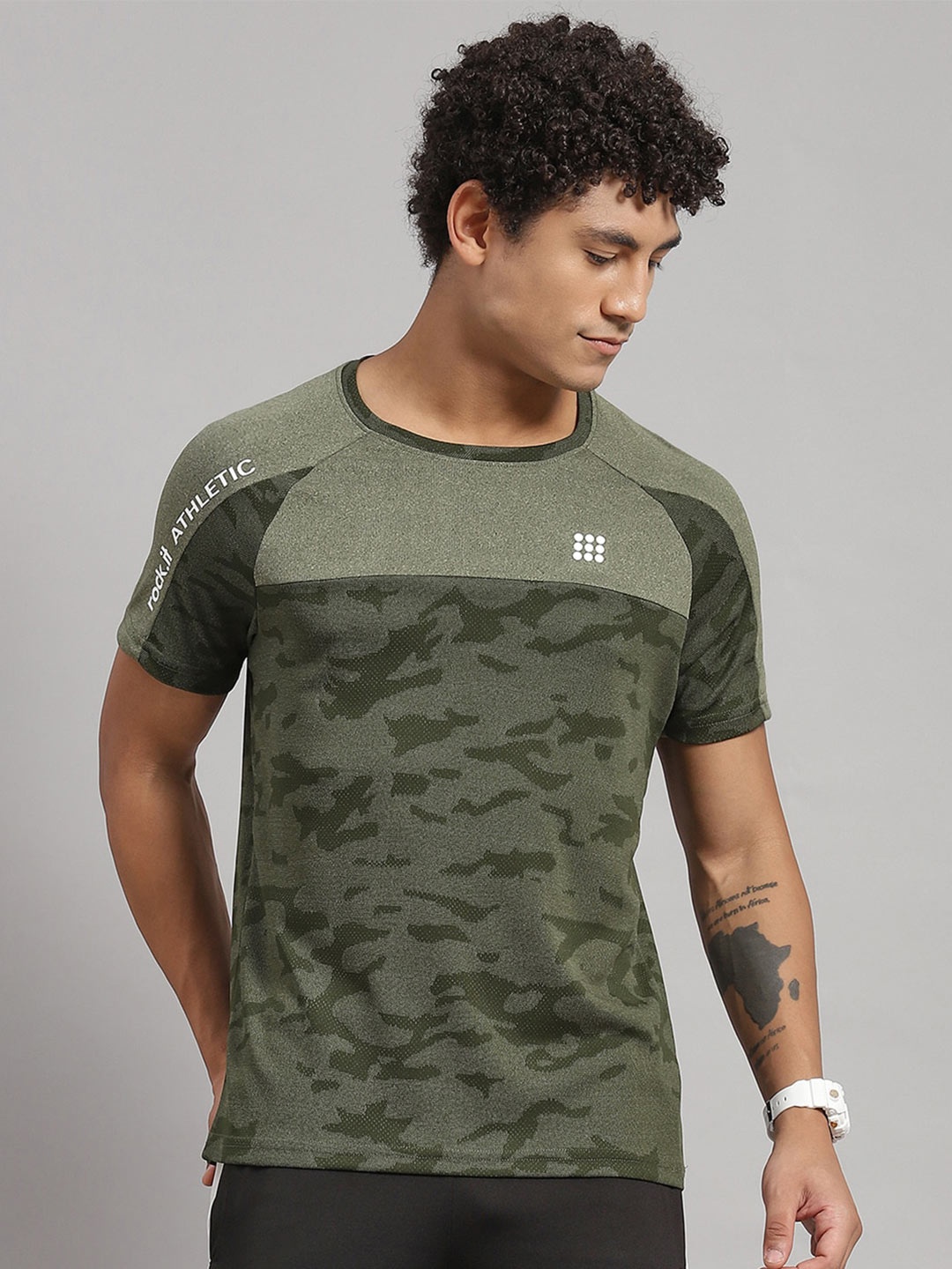 

rock.it Ranglan Sleeves Camouflage Printed T-shirt, Olive