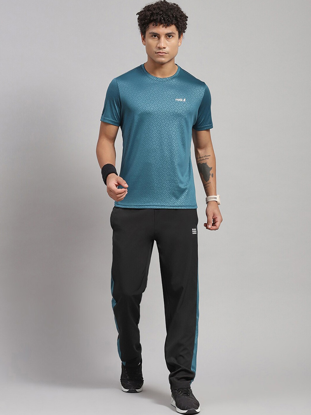 

rock.it Men Printed T-shirt With Track Pant, Teal