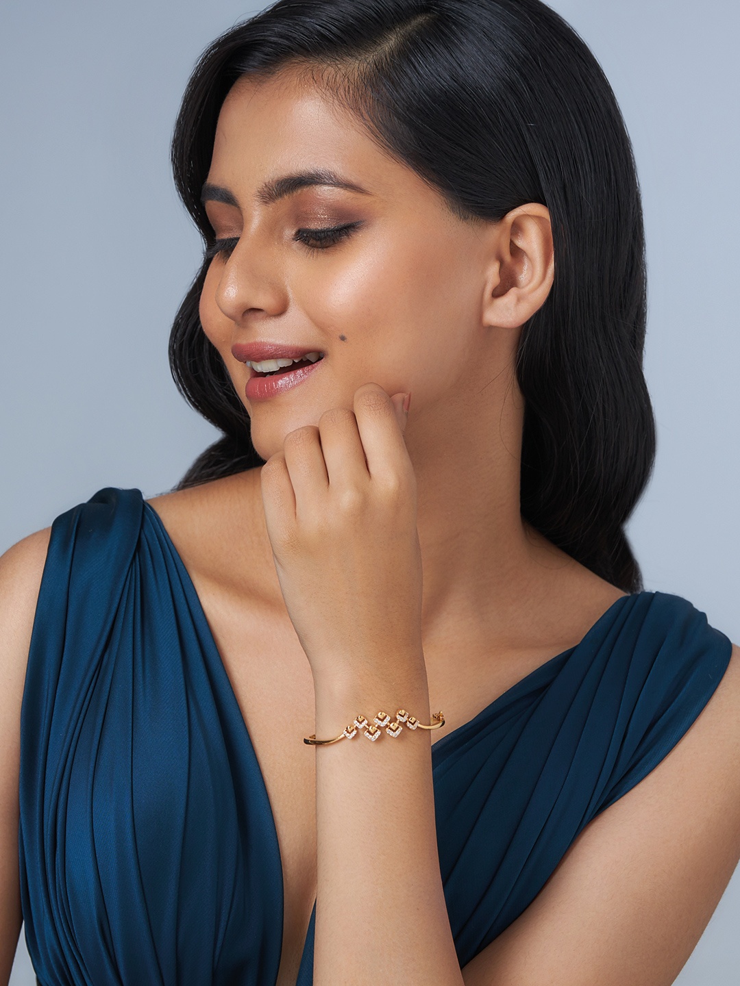 

Kushal's Fashion Jewellery Women Gold-Plated Cubic Zirconia Gold-Plated Kada Bracelet