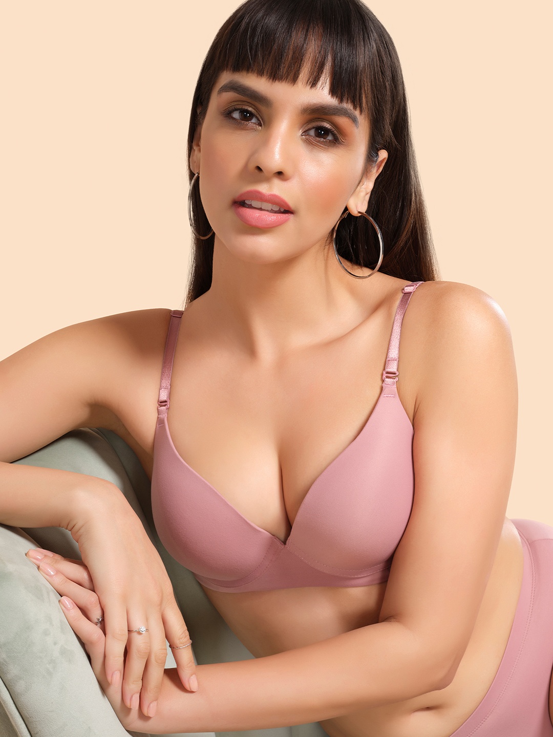 

Enamor Body Transform Air Brush Multiway Plunge Push-Up Bra Padded and Wired, Pink