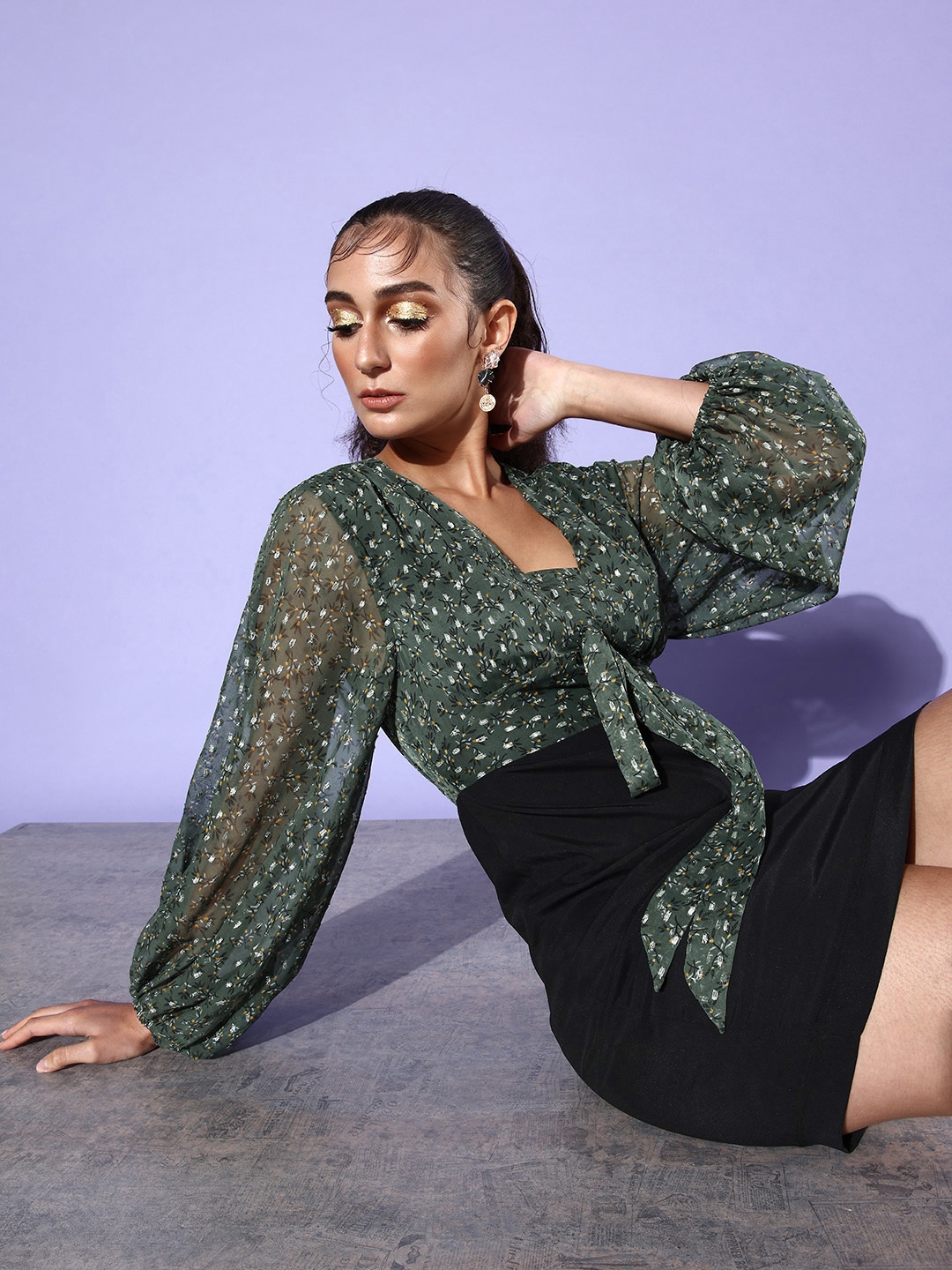 

QUIERO Colourblocked Tie-Up Neck Puff Sleeve Bodycon Mini Dress, Green