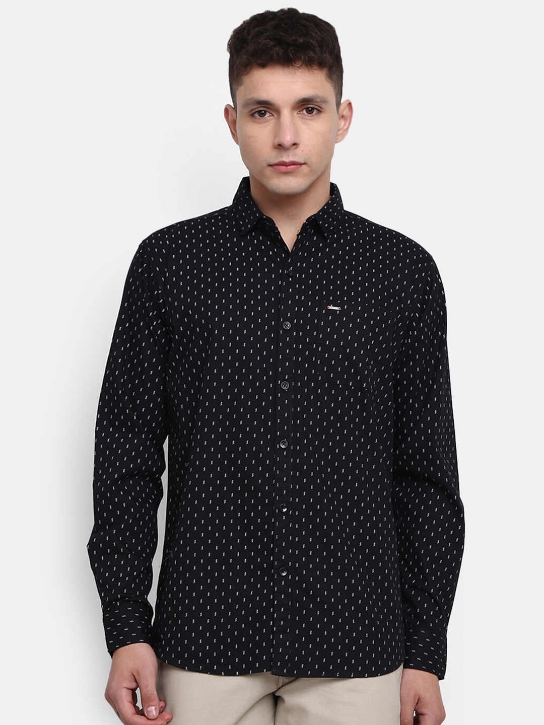 

V-Mart Micro Ditsy Printed Cotton Casual Shirt, Black