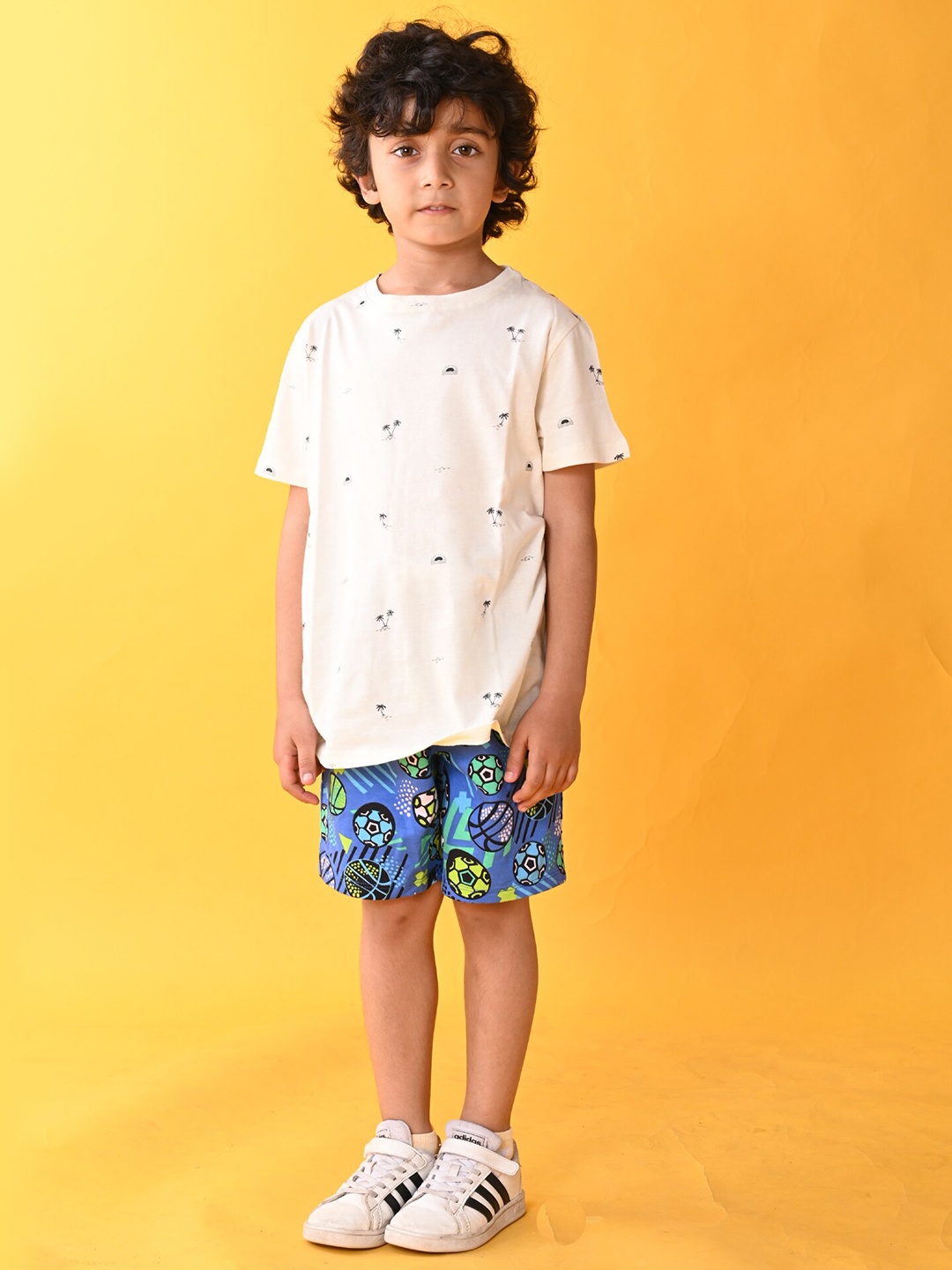 

Anthrilo Boys Printed T-shirt with Shorts, White