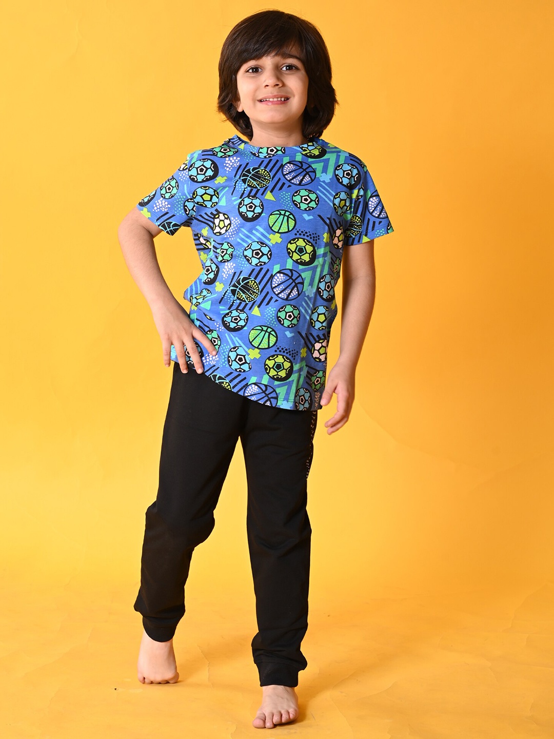 

Anthrilo Boys Printed T-shirt with Trouser Set, Blue