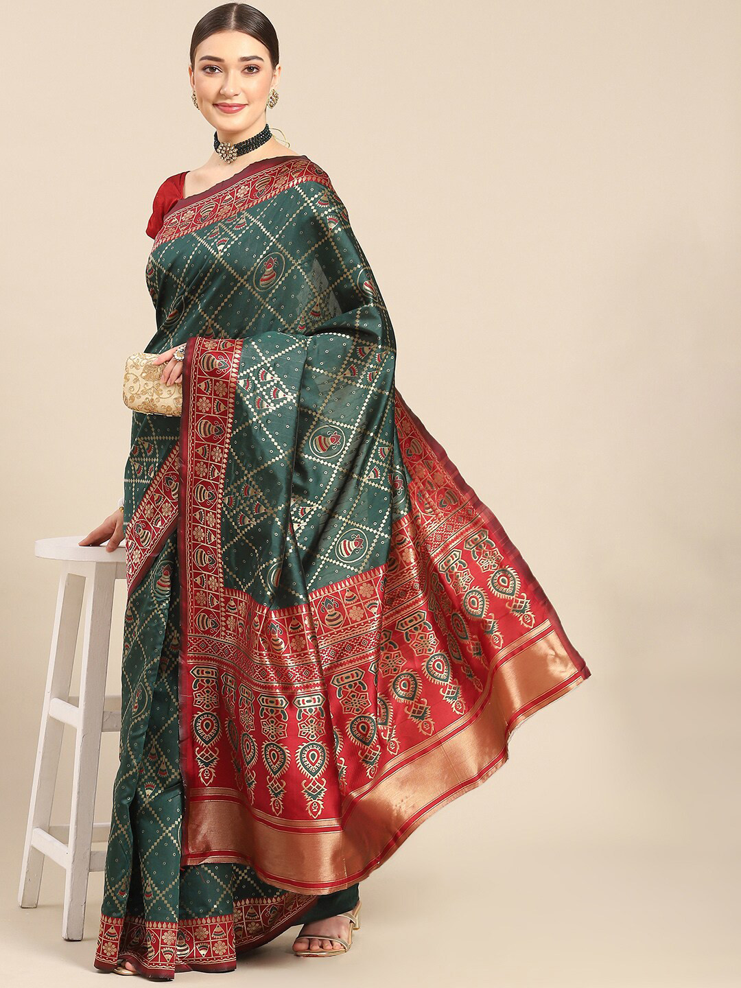 

all about you Green & Red Ethnic Motif Woven Design Zari Kanjeevaram Saree