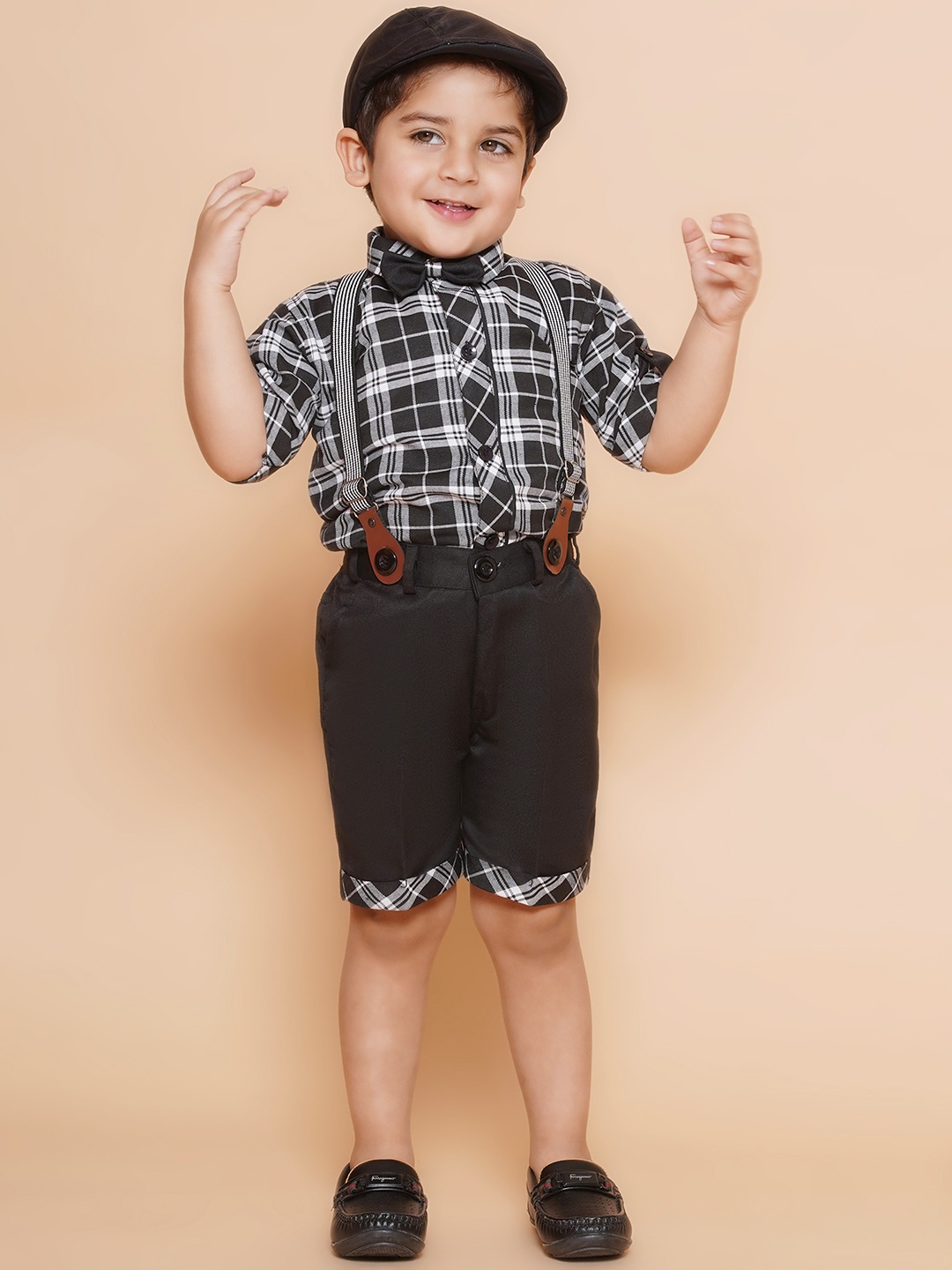 

Aj DEZInES Boys Printed Cotton Shirt Bow Shorts With Cap Suspenders Clothing Set, Black