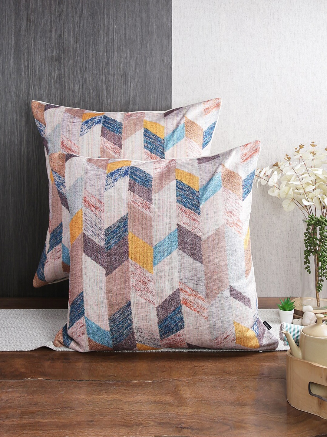 

Soumya Grey & White 2 Pieces Geometric Square Cushion Covers