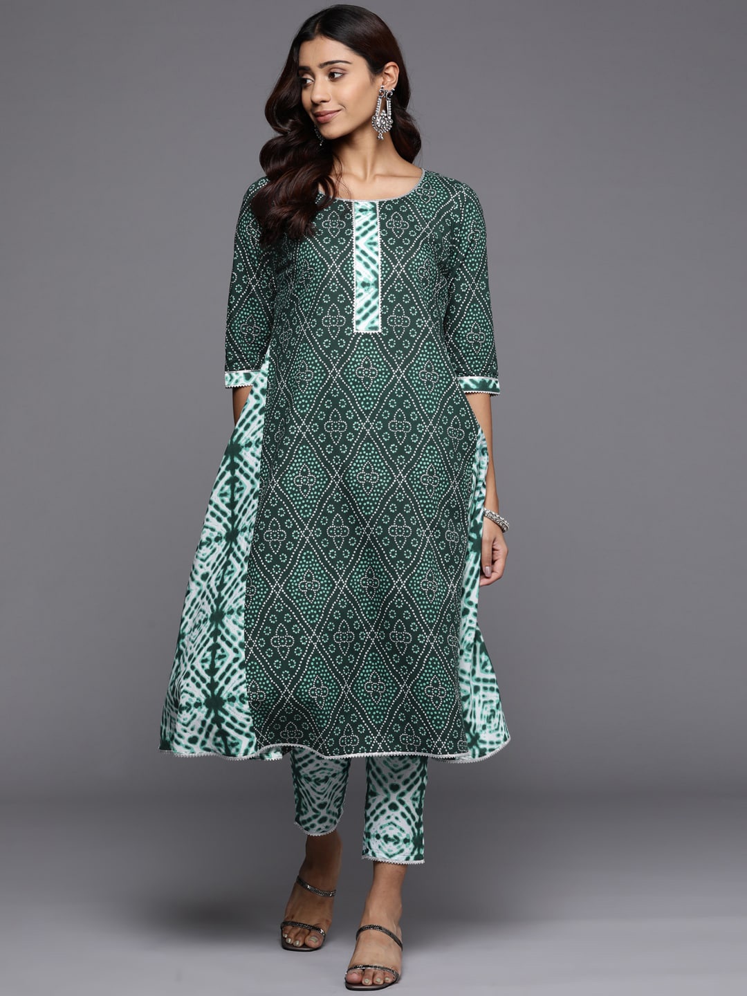 

Libas Green & White Bandhani Printed Gotta Patti A-Line Cotton Kurta