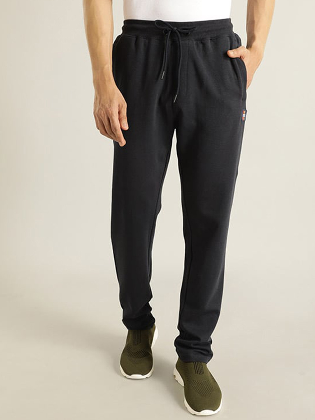 

Indian Terrain Men Slim Fit Mid-Rise Pure Cotton Track Pant, Blue