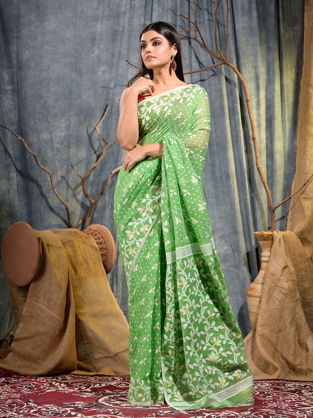 

SAJASAJO Floral Woven Design Silk Cotton Saree, Green
