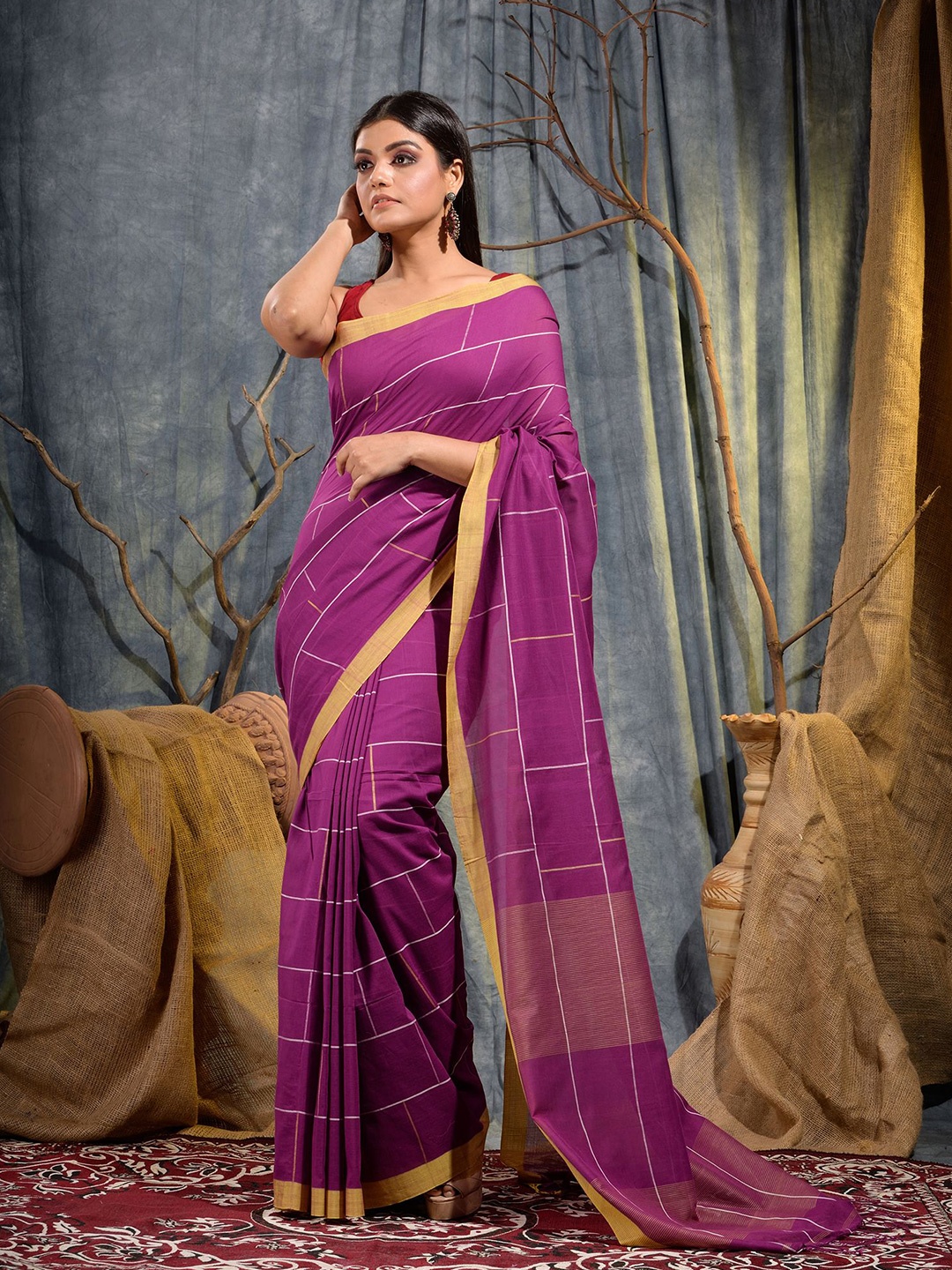 

SAJASAJO Checked Pure Cotton Saree, Magenta