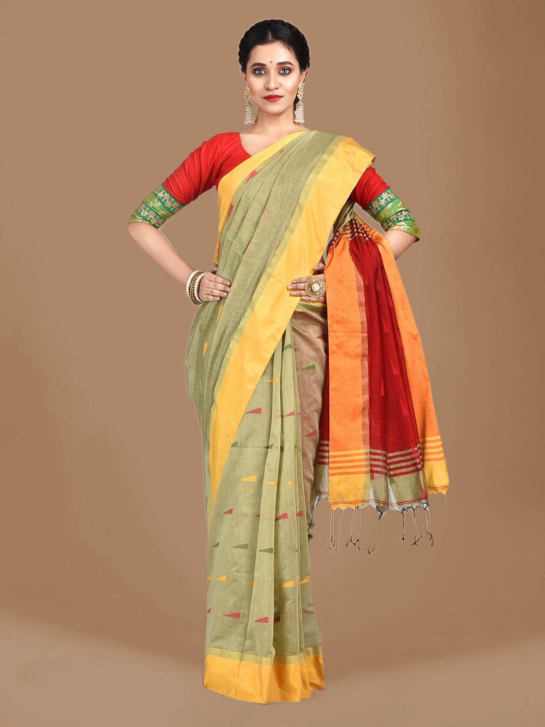 

SAJASAJO Geometric Woven Design Saree, Beige