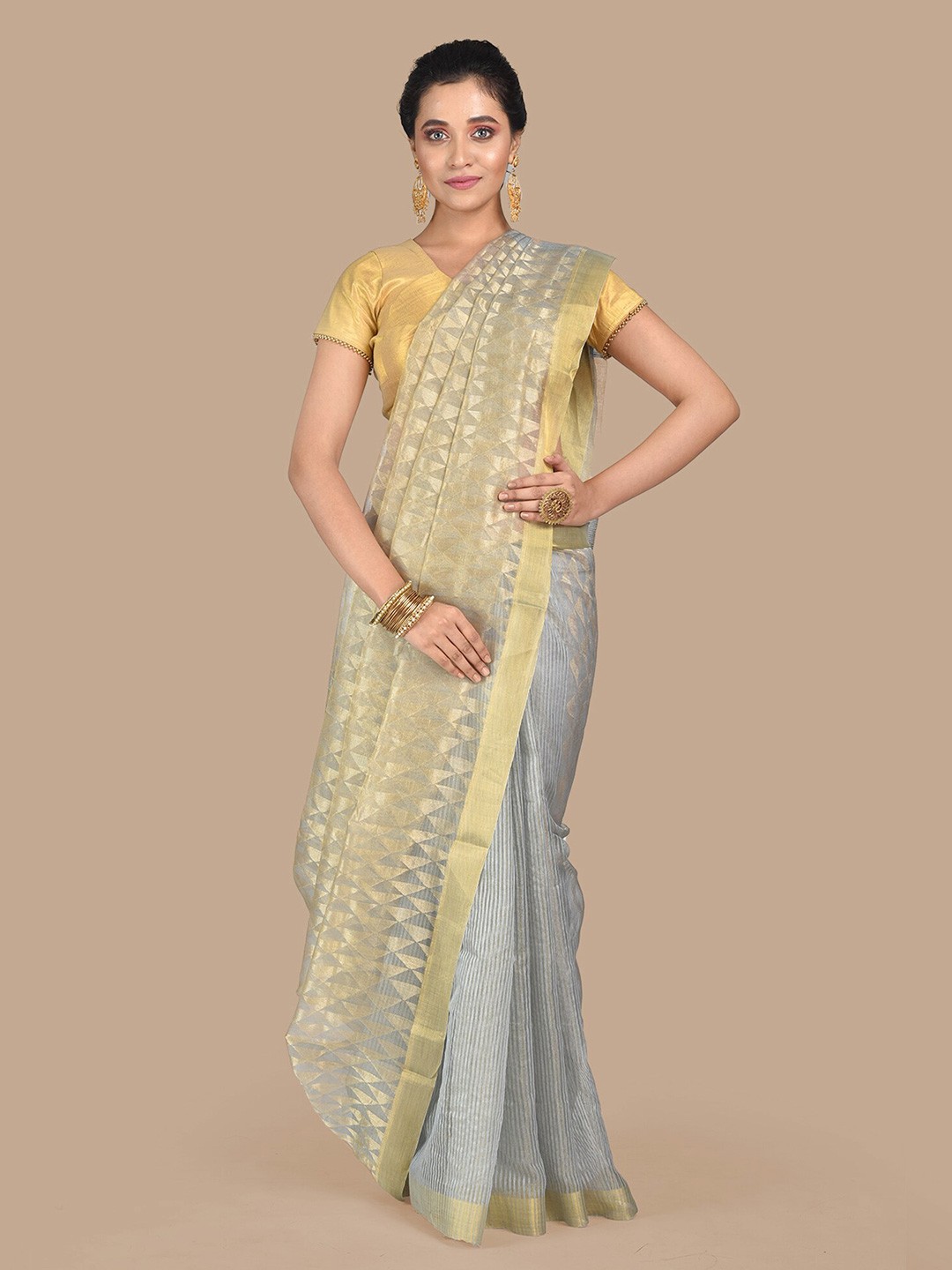 

SAJASAJO Geometric Woven Design Zari Pure Silk Saree, Grey