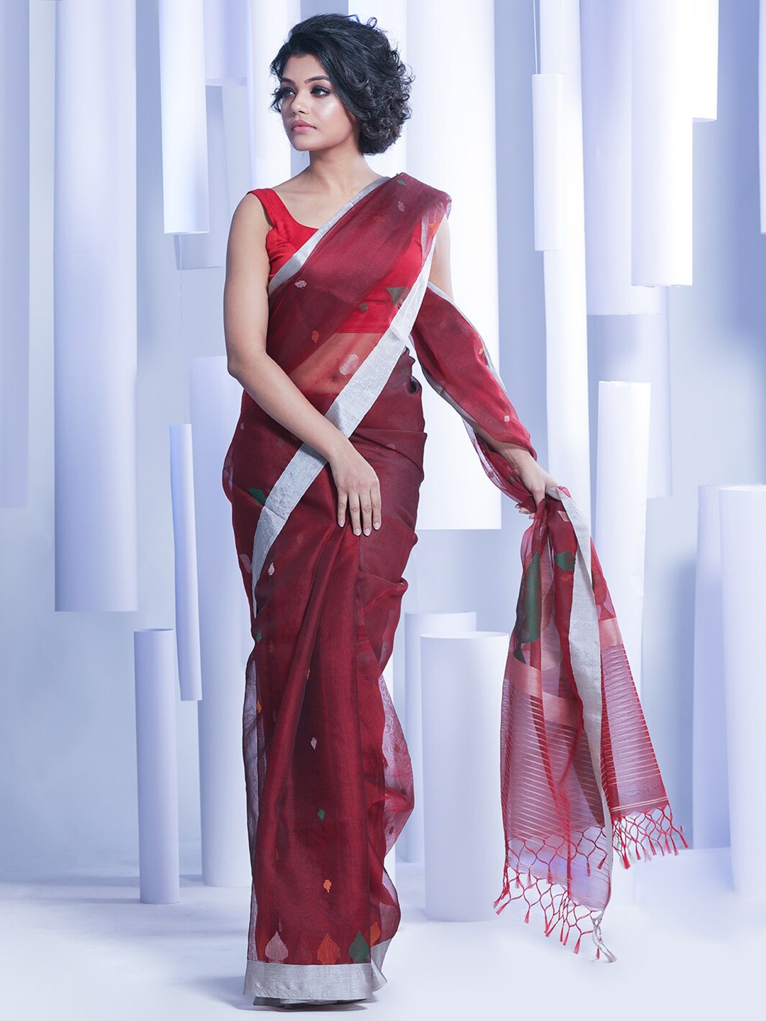 

SAJASAJO Ethnic Woven Design Zari Pure Silk Saree, Maroon