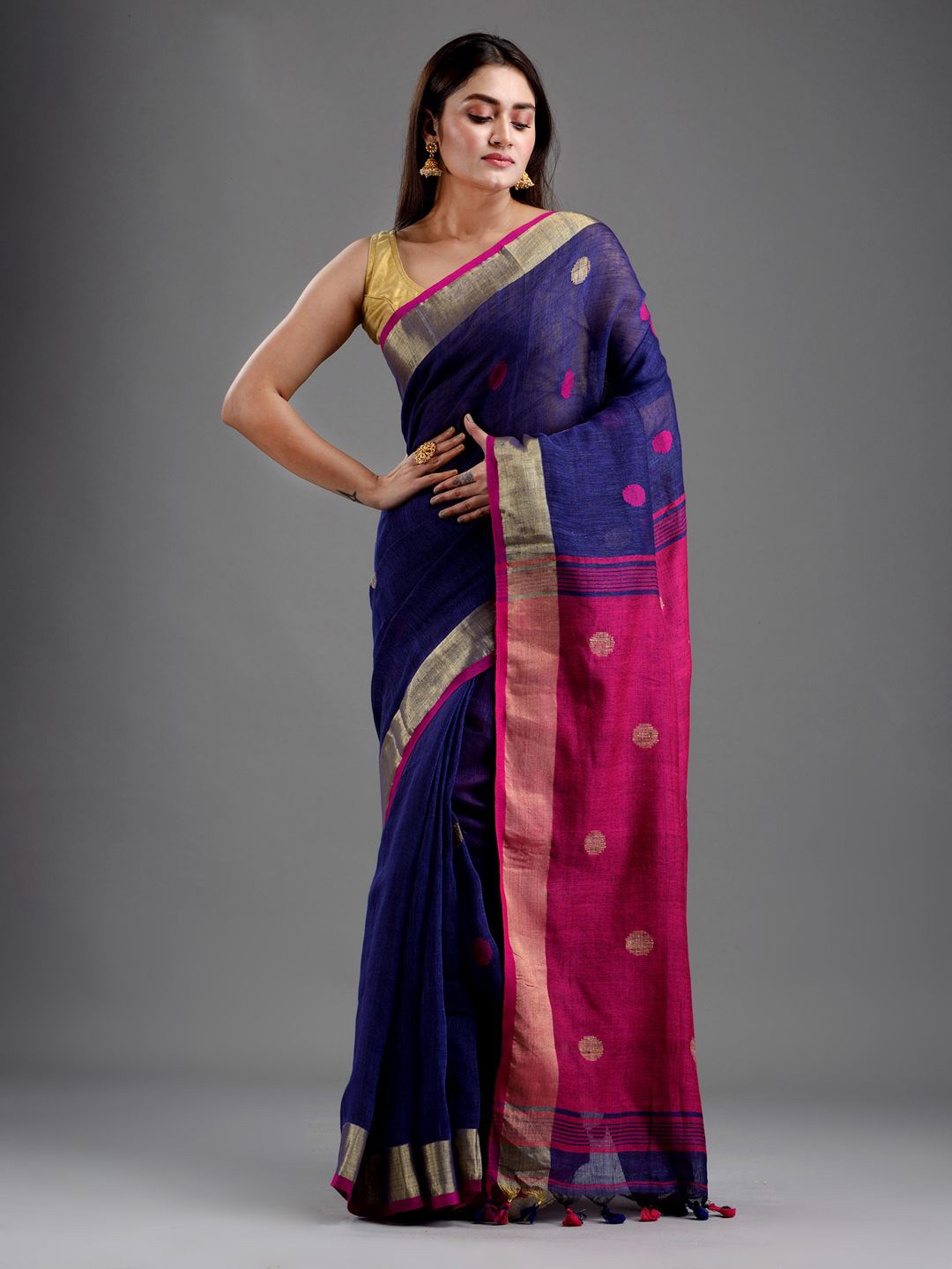 

SAJASAJO Geometric Woven Design Zari Pure Linen Saree, Blue