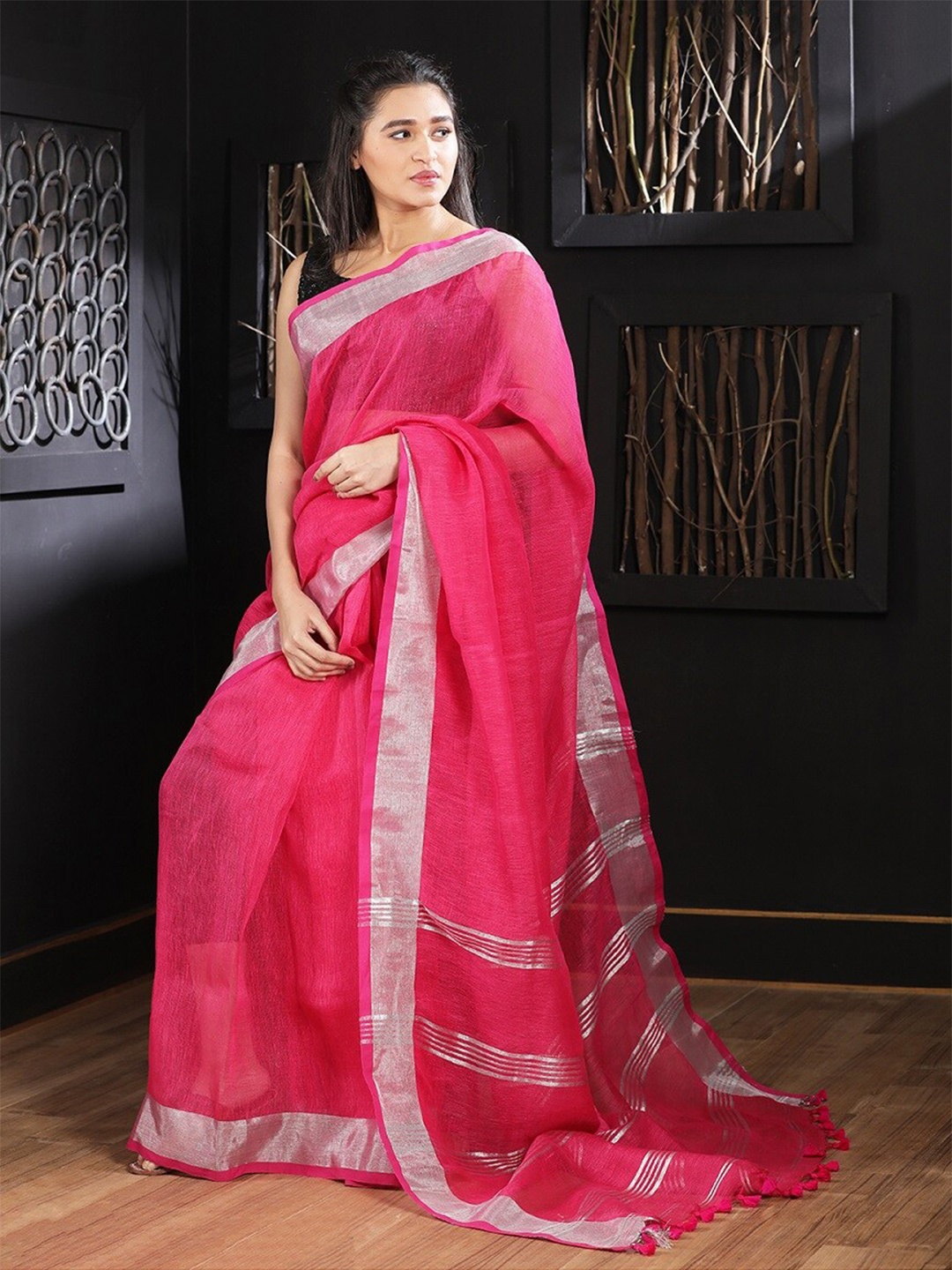 

SAJASAJO Zari Pure Linen Saree, Fuchsia